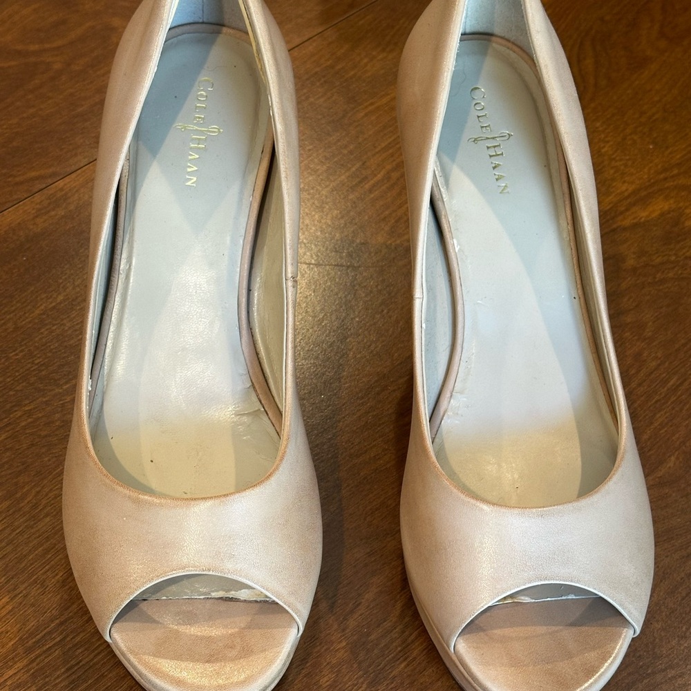 Cole Haan Peep-Toe Heels Elegant Design in Nougat (neutral beige/tan) shade